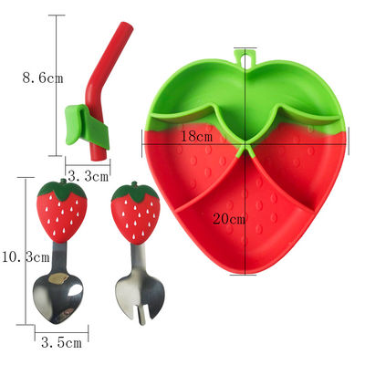 MHC Fruit Design مجموعة تغذية الطفل من السيليكون خالية من BPA ، وعاء تغذية الفراولة